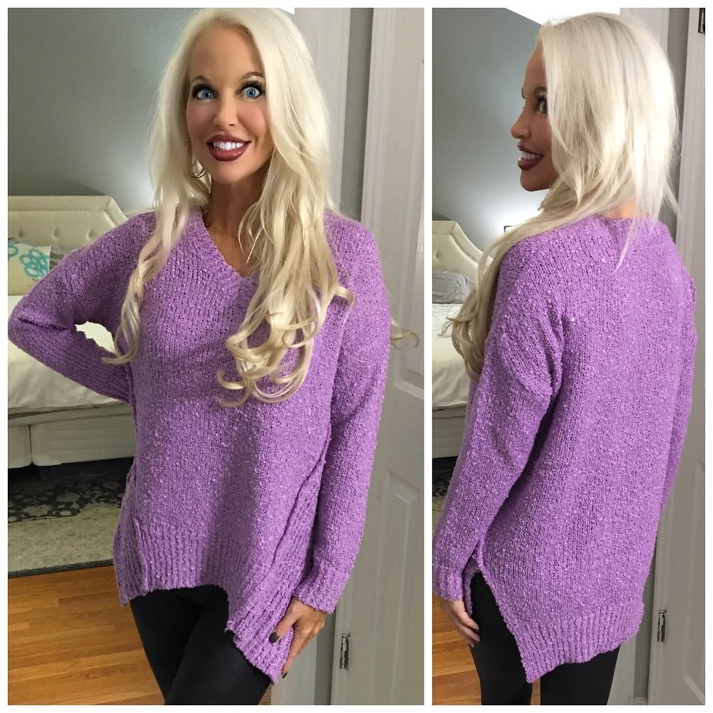 ❤️LAST 1! Soft! Lilac Asymmetric Hem Sweater! - Picture 2 of 4